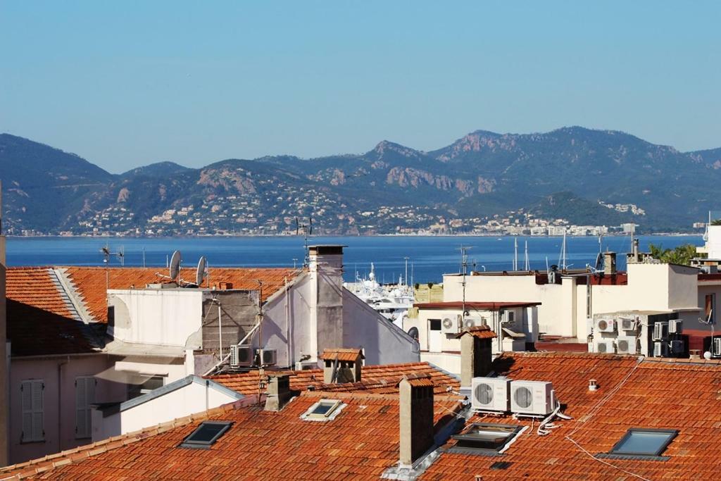 Le Grand Hotel Cannes Exterior foto